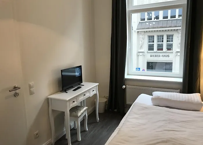 Fame Am Hauptbahnhof Hotel 2*